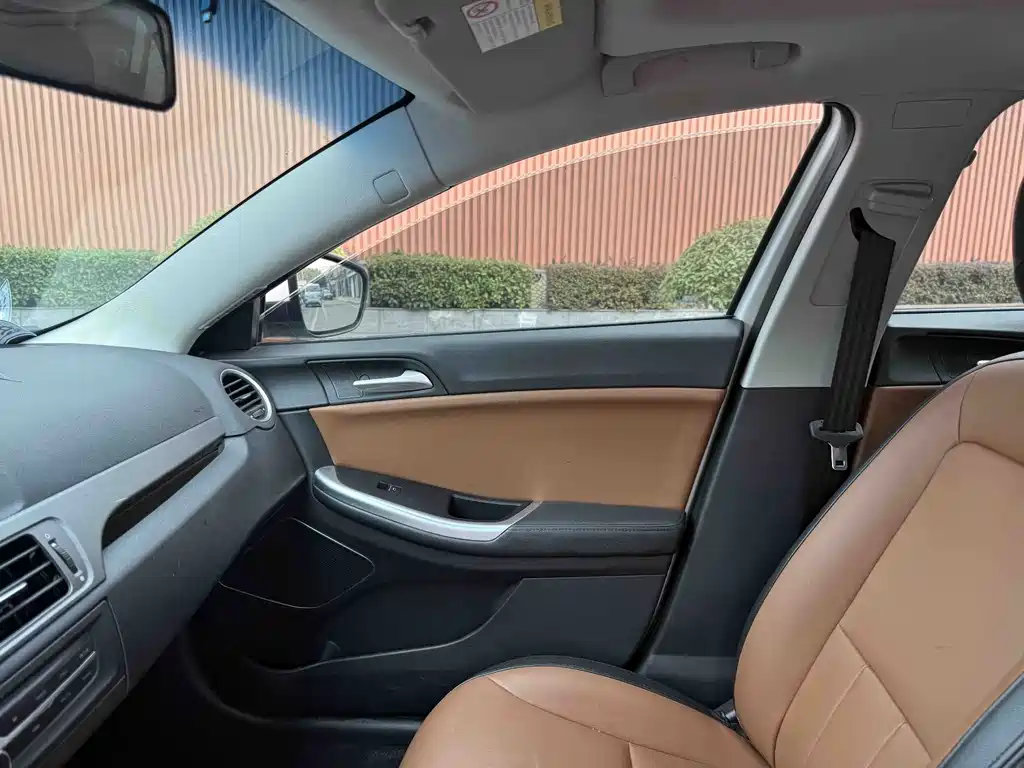 Roewe e550 — миниатюра 14