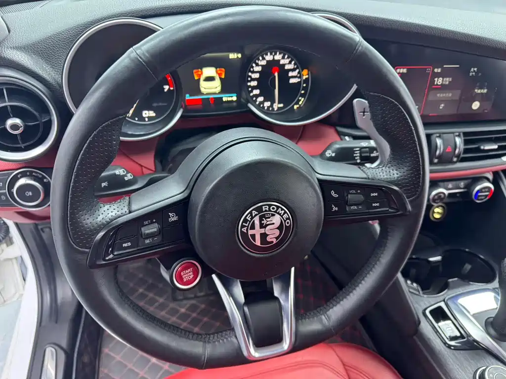 Alfa Romeo Giulia — миниатюра 2