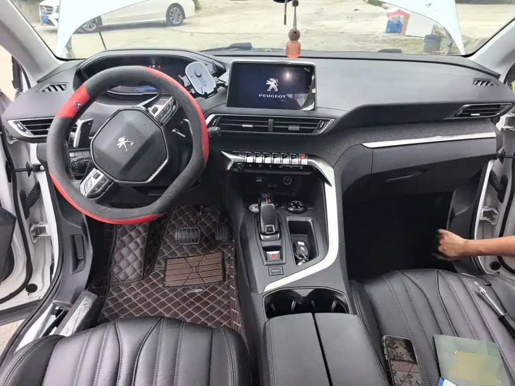 Peugeot 4008 — миниатюра 10
