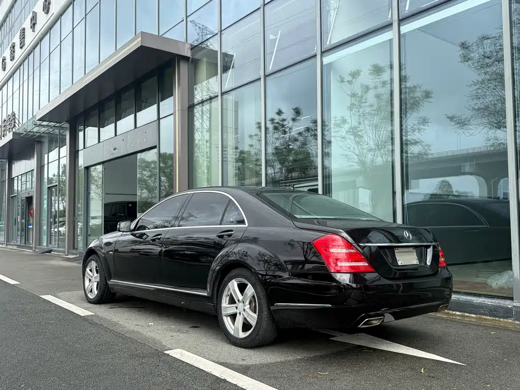 Mercedes-Benz S-Class — миниатюра 8