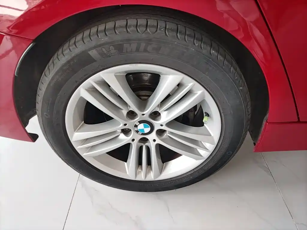 BMW 3 Series — миниатюра 21