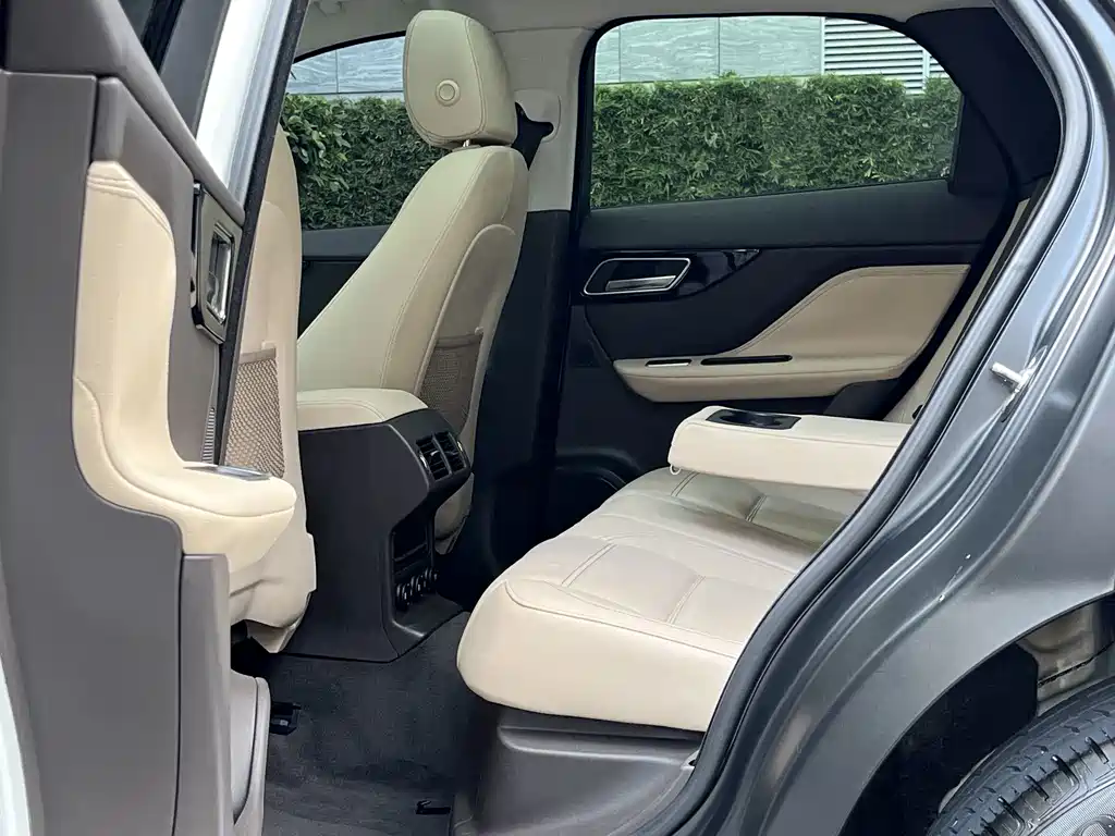 Jaguar F-PACE — миниатюра 13