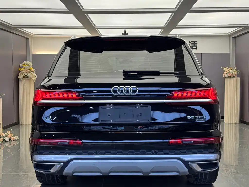 Audi Q7 — миниатюра 13