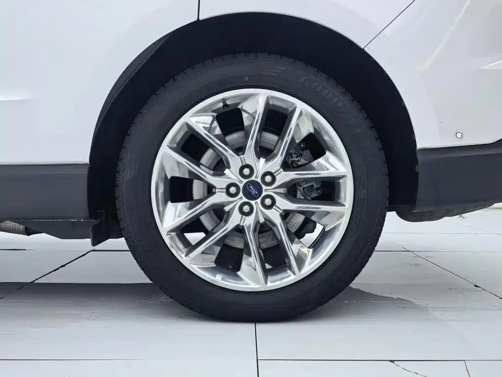 Ford Edge — миниатюра 26