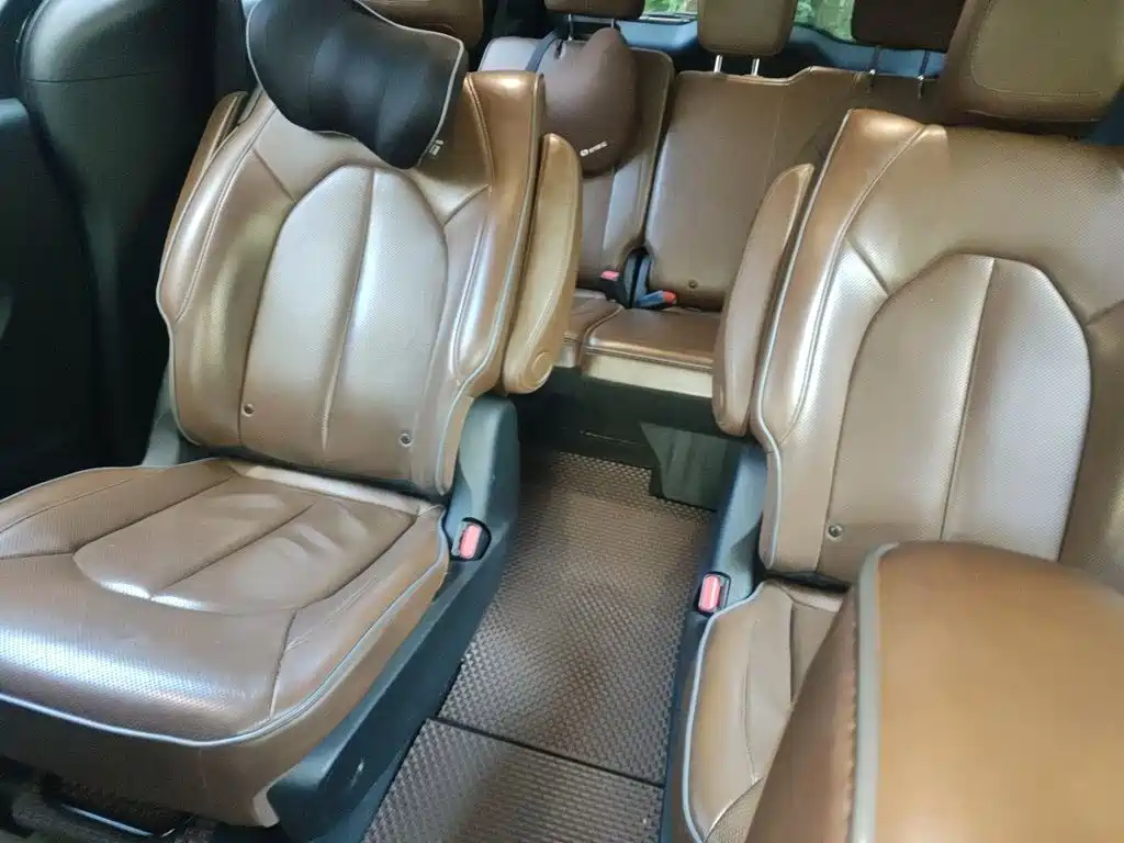 Chrysler Grand Voyager (Import) — миниатюра 13