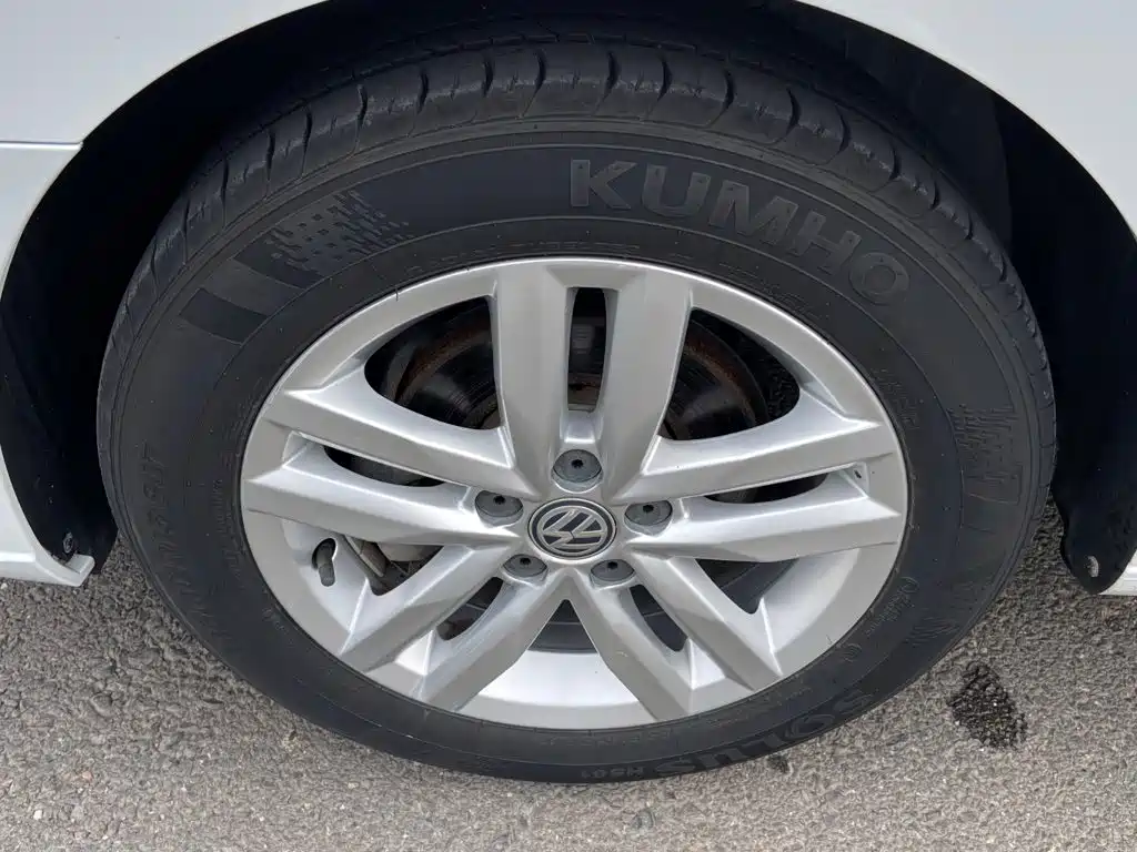 Volkswagen Jetta — миниатюра 15