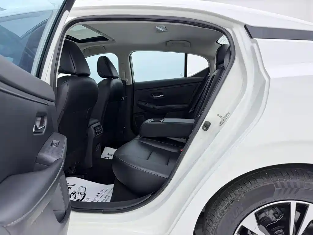 Nissan Sylphy — миниатюра 5