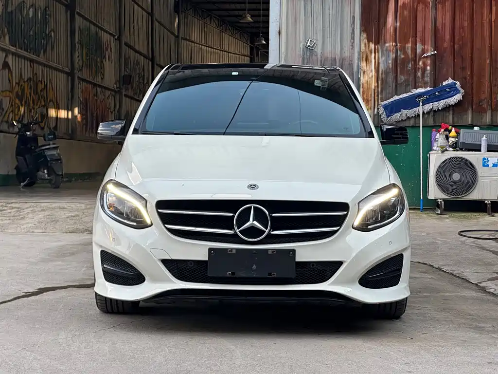 Mercedes-Benz B-Class — миниатюра 2