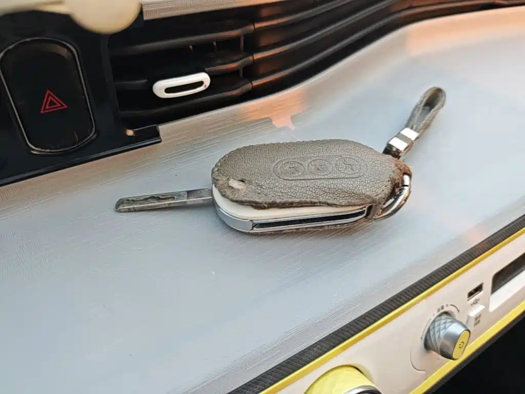 Wuling MINIEV — миниатюра 9