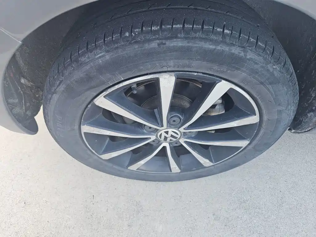 Volkswagen Golf — миниатюра 11