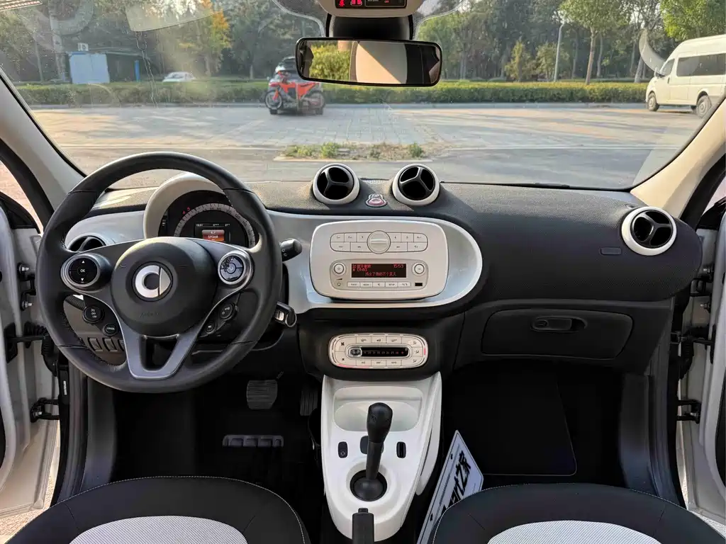 smart Smart Forfour — миниатюра 8