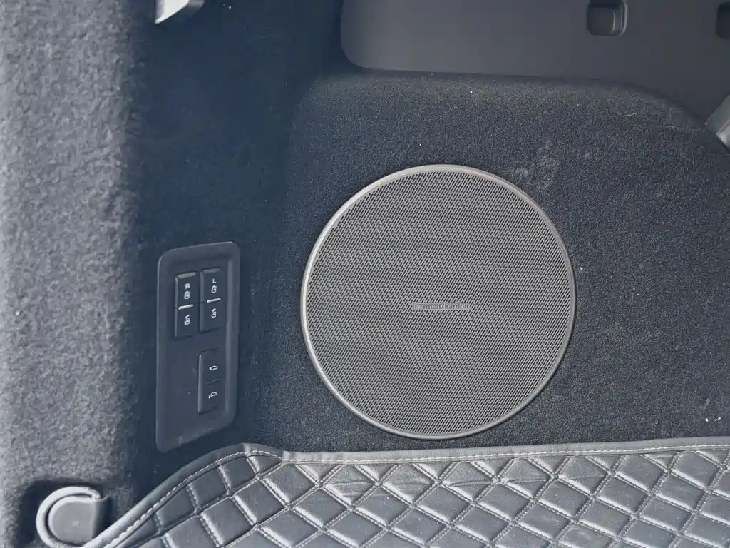 TANK TANK 700 NEW ENERGY