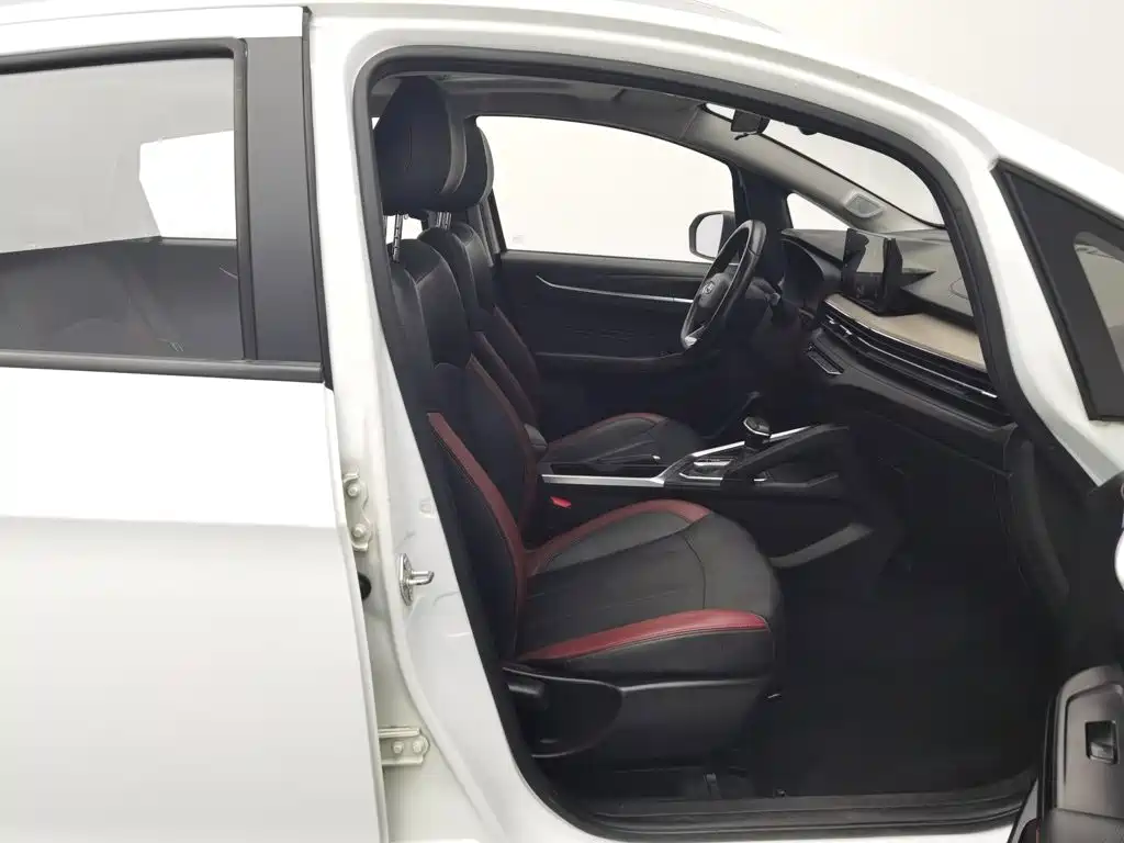 Geely Vision X3 — миниатюра 23