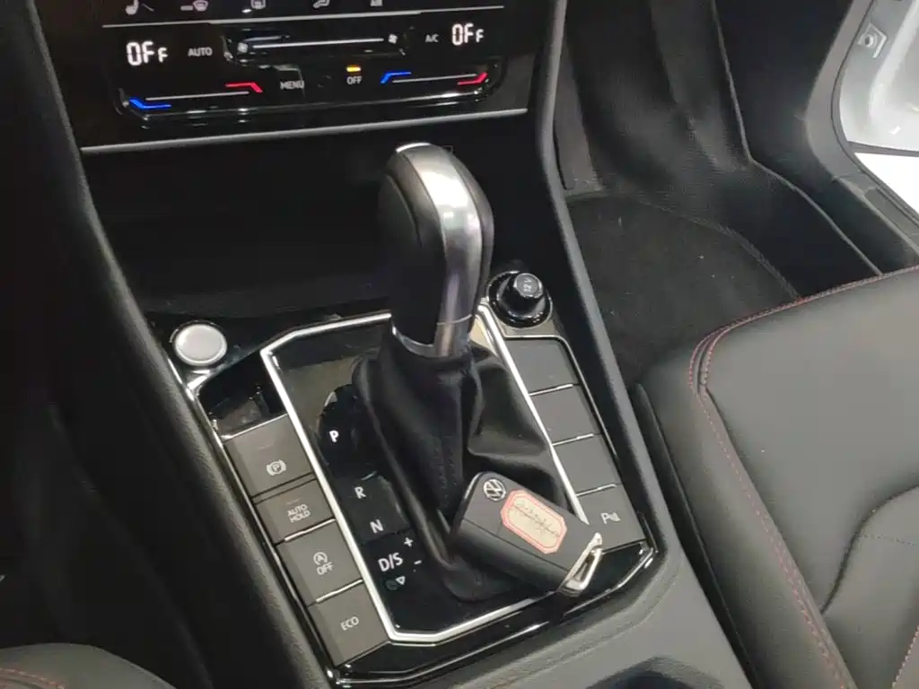 Volkswagen Lavida — миниатюра 14