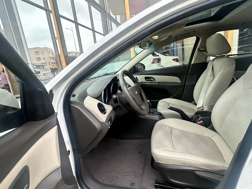 Chevrolet Cruze 2015 1.5L SE AT