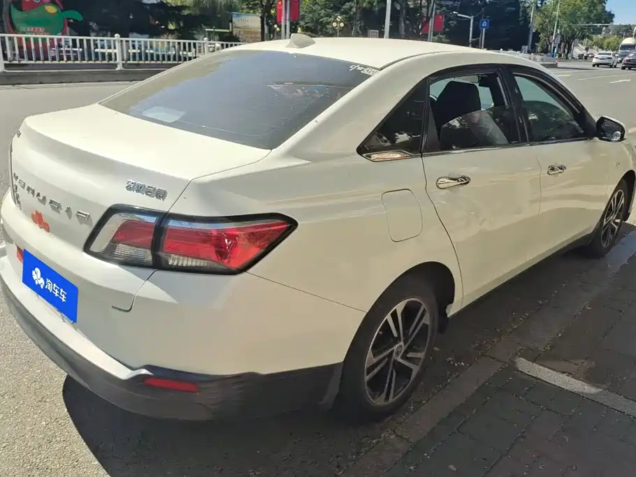 Venucia D60 — миниатюра 2
