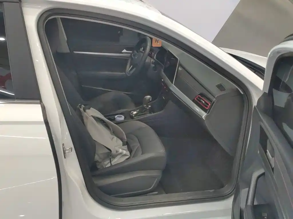Volkswagen Lavida — миниатюра 25