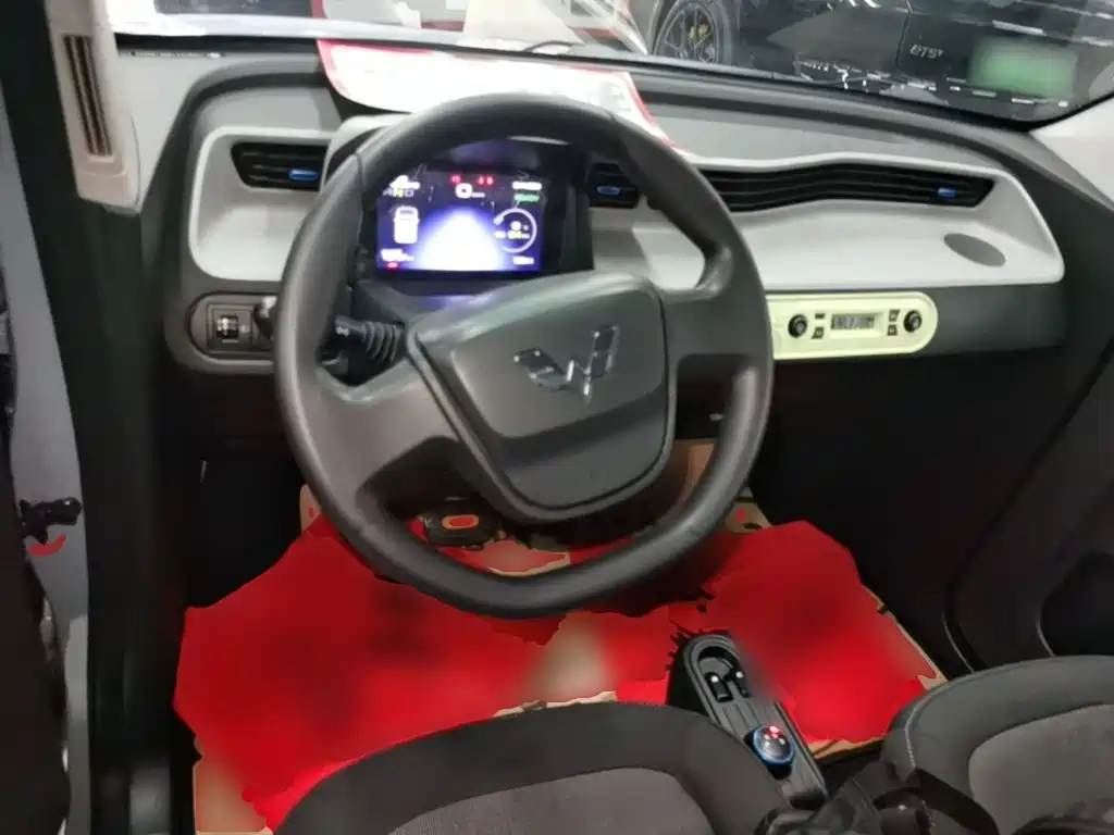 Wuling MINIEV — миниатюра 10