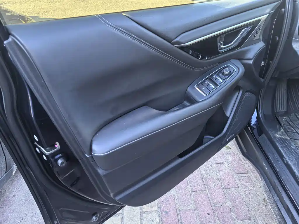 Subaru Outback — миниатюра 13