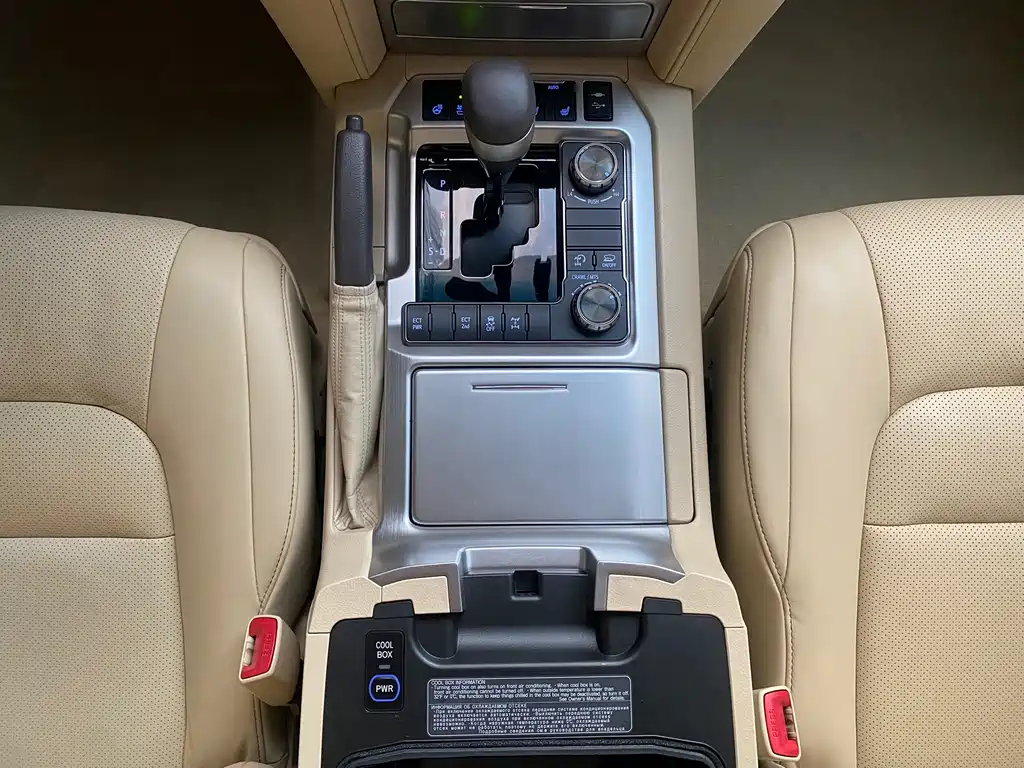 Toyota Land Cruiser — миниатюра 13