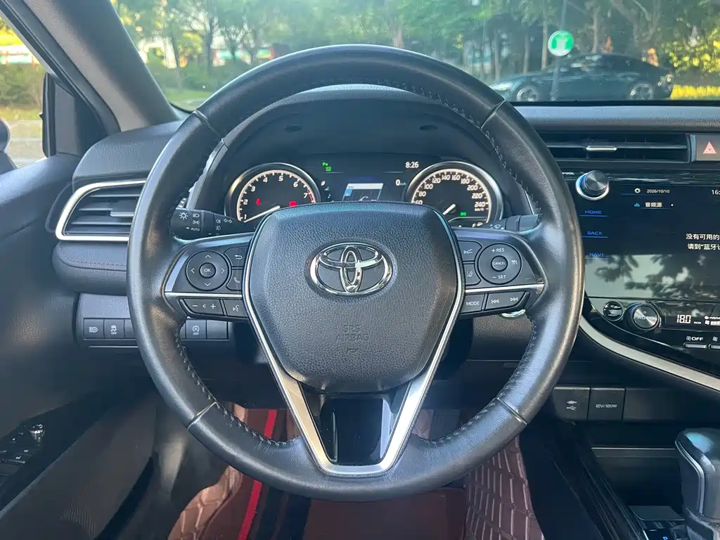 Toyota Camry — миниатюра 15