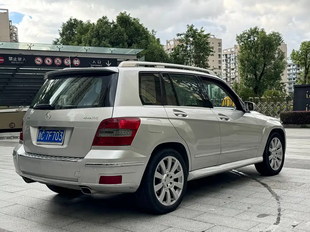 Mercedes-Benz GLK-Class (Import) — миниатюра 4