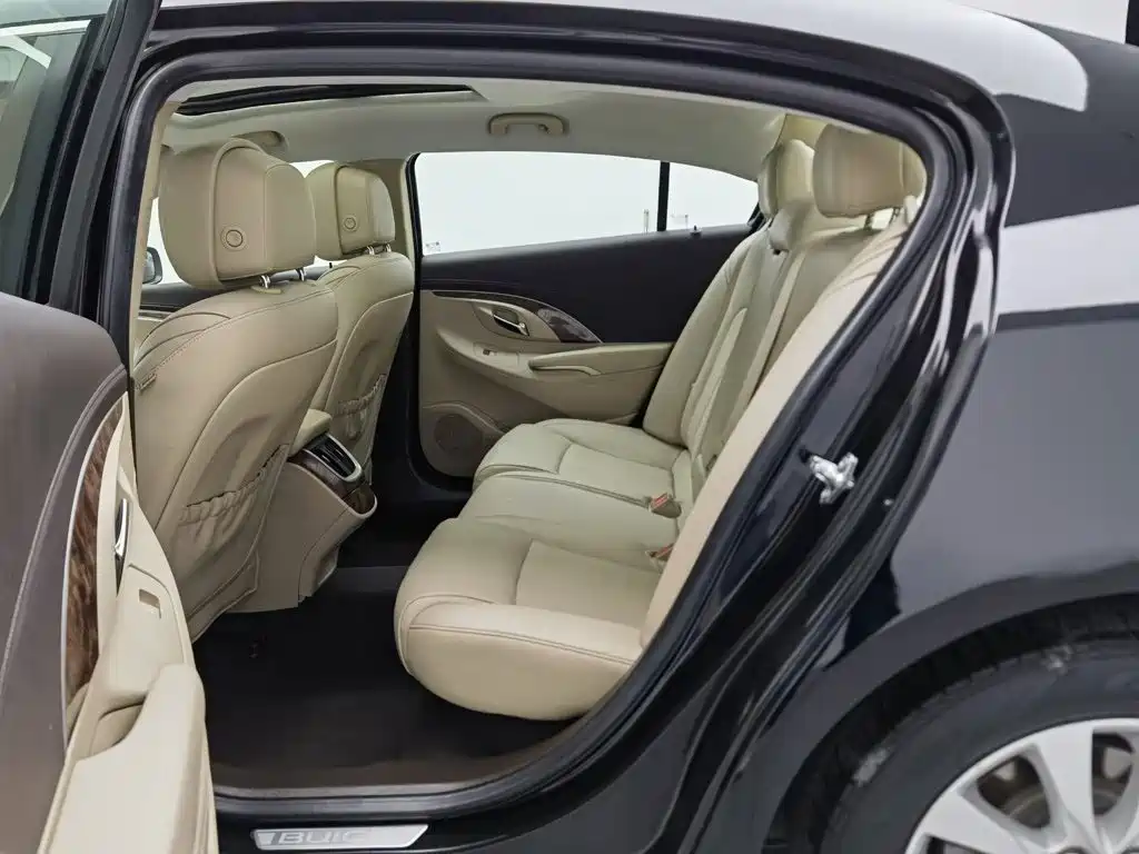 Buick LaCrosse — миниатюра 15