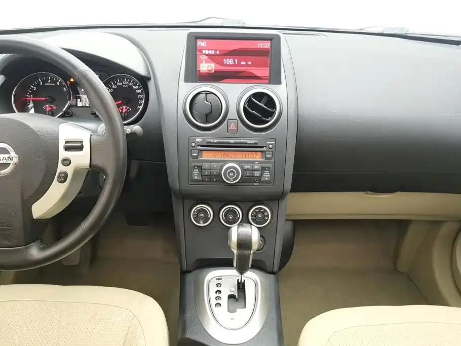 Nissan Qashqai — миниатюра 16