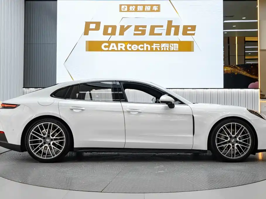 Porsche Panamera — миниатюра 4