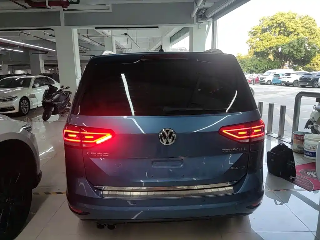 Volkswagen Touran — миниатюра 6