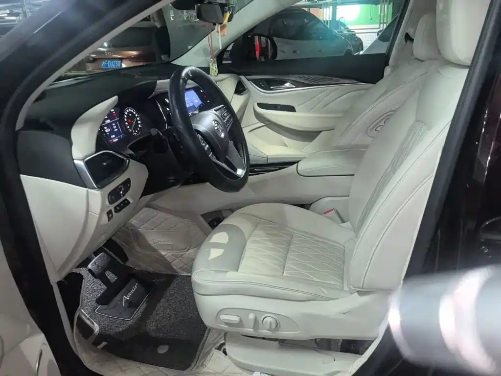 Buick Enclave — миниатюра 8