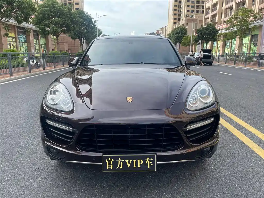Porsche Cayenne 2014 Cayenne Platinum Edition 3.0T