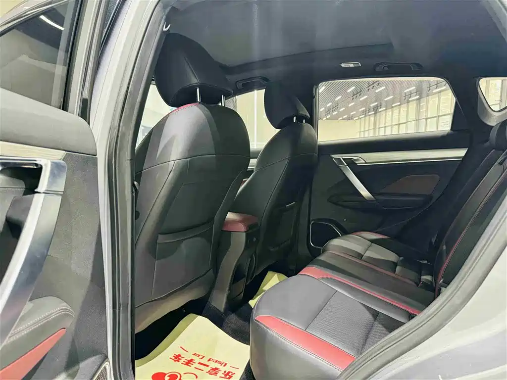 Geely Binyue — миниатюра 18