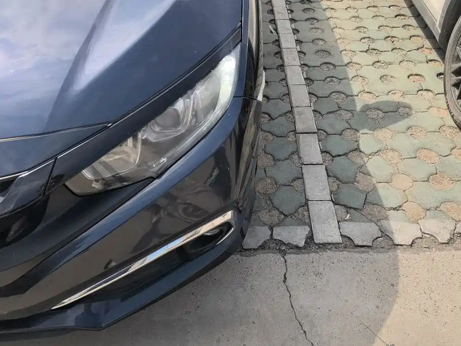 Honda Civic — миниатюра 5