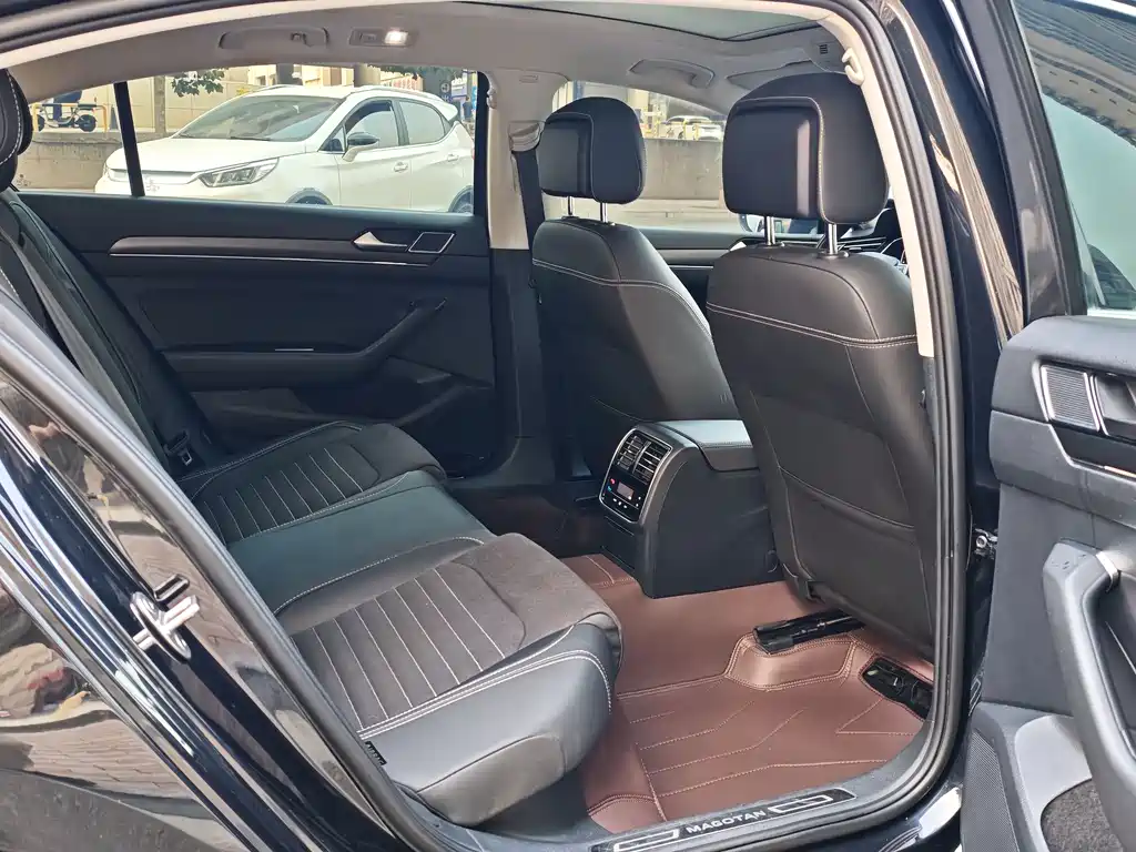 Volkswagen Magotan — миниатюра 7