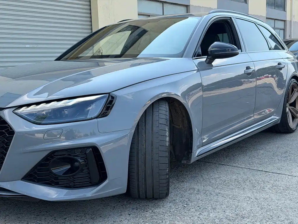 Audi RS 4 — миниатюра 4