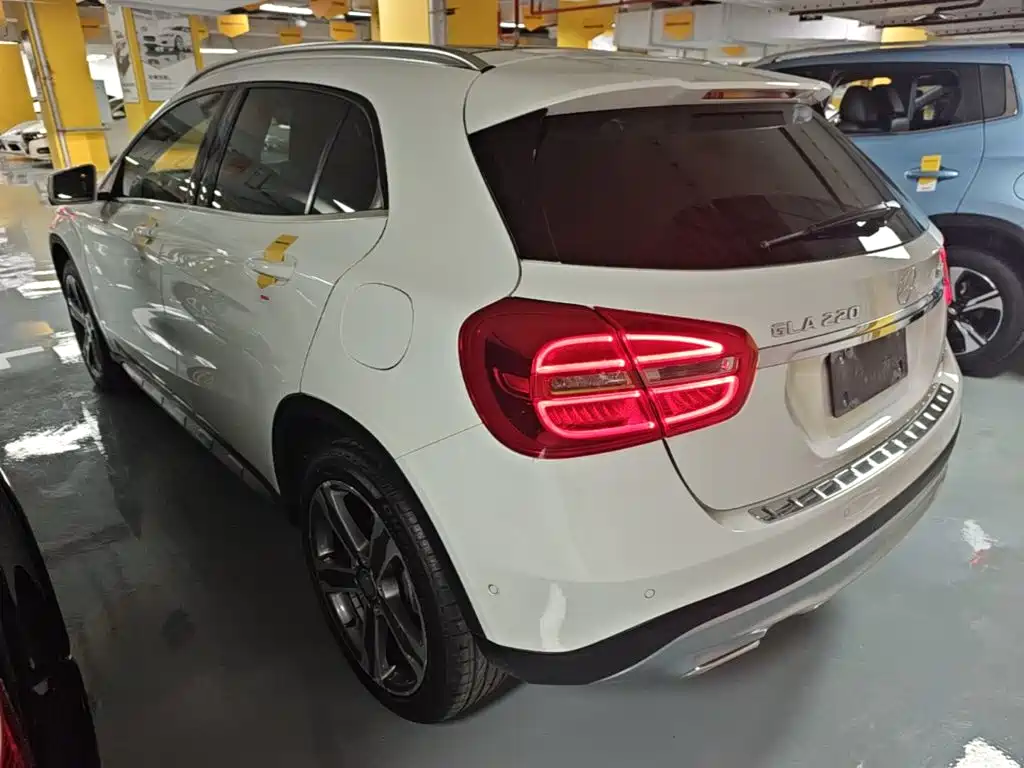 Mercedes-Benz GLA — миниатюра 5