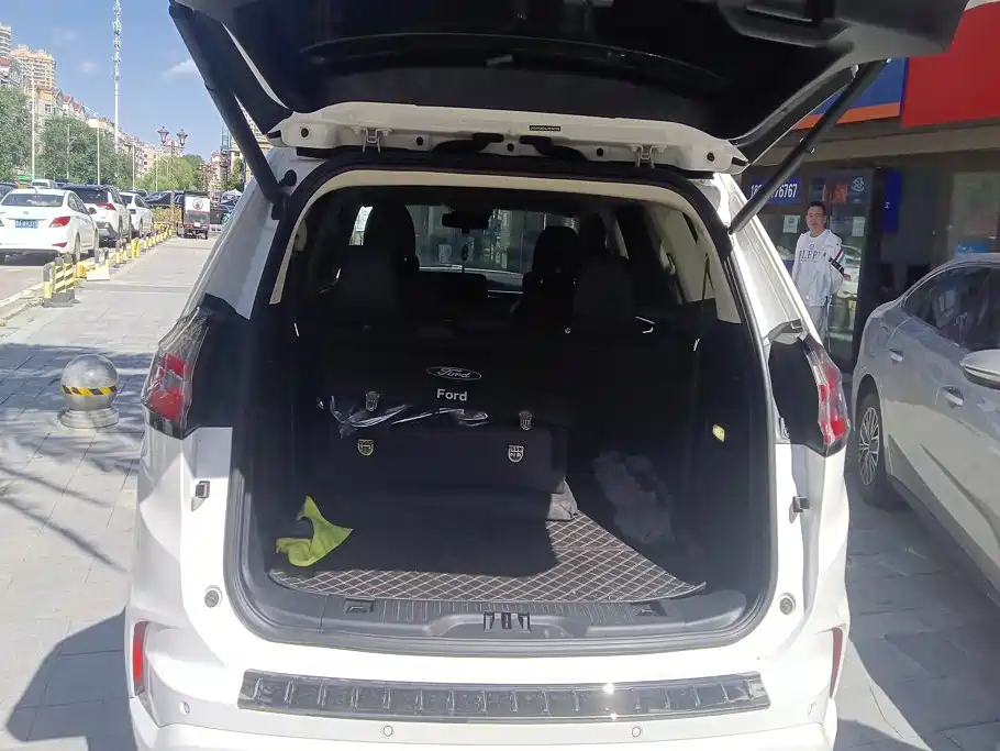 Ford Edge 2021 PLUS EcoBoost 245 7 мест