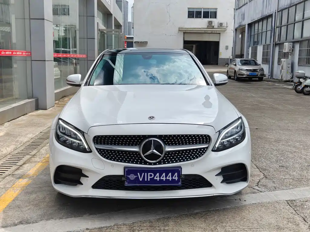 Mercedes-Benz C-Class — миниатюра 2