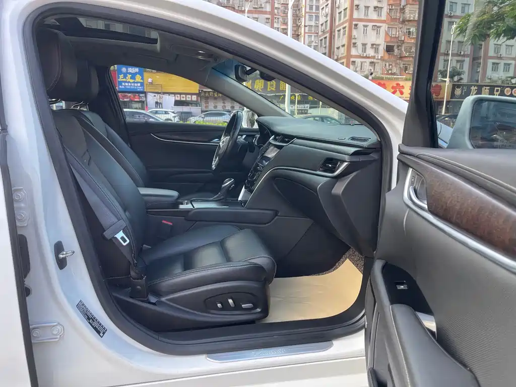 Cadillac XTS — миниатюра 14