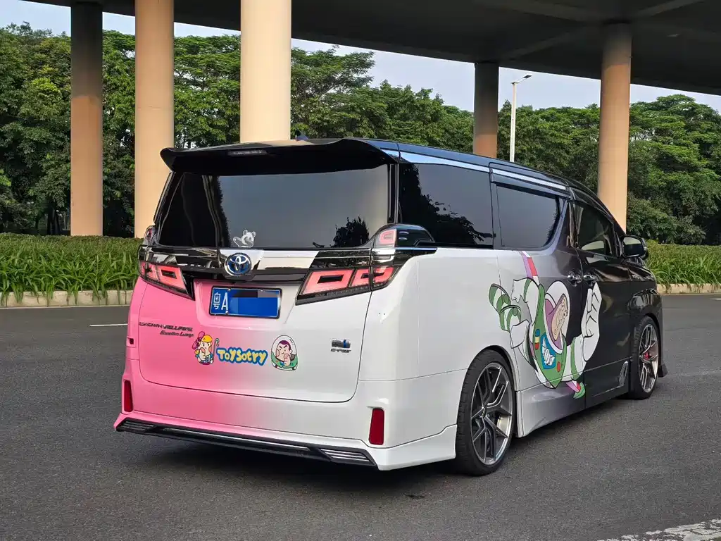 Toyota Vellfire — миниатюра 3