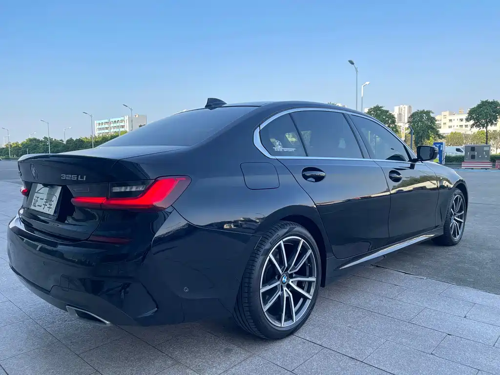 BMW 3 Series — миниатюра 3