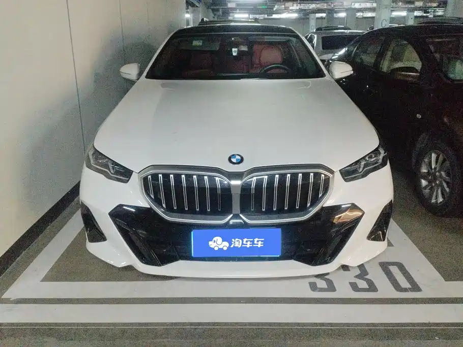 BMW 5 Series — миниатюра 2