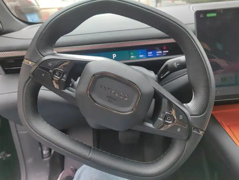 Lynk & Co 10 — миниатюра 15