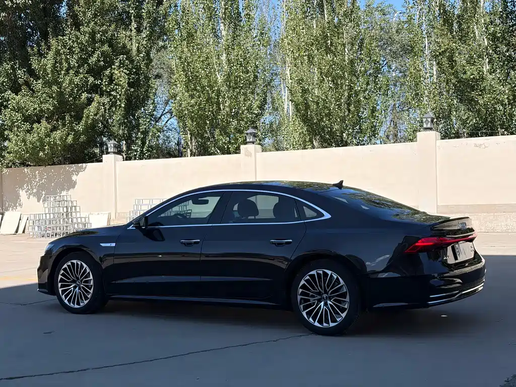 Audi A7L — миниатюра 26