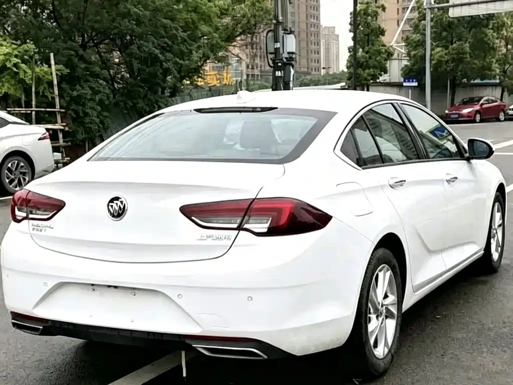 Buick Regal — миниатюра 4
