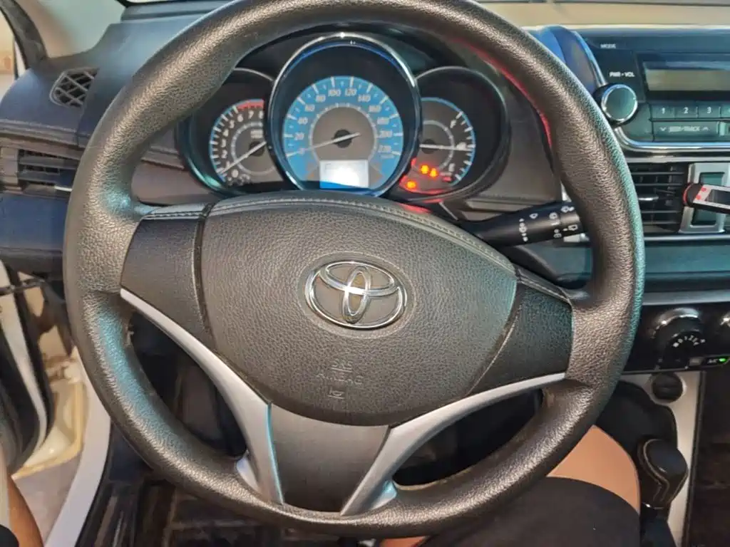 Toyota Yaris L — миниатюра 11