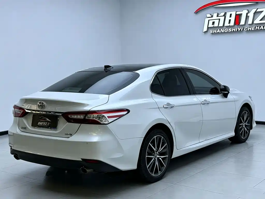 Toyota Camry 2019 2.5G Luxury VI