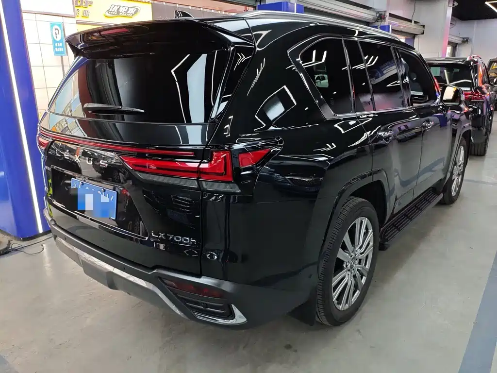 Lexus LX — миниатюра 2