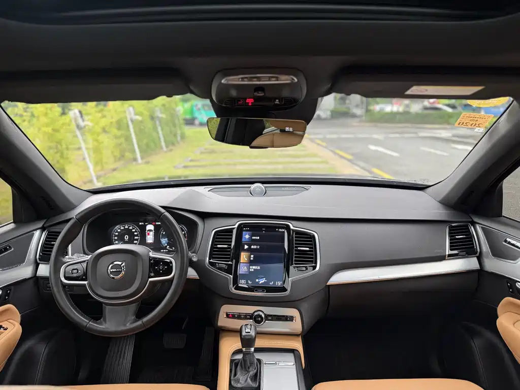 Volvo XC90 — миниатюра 8